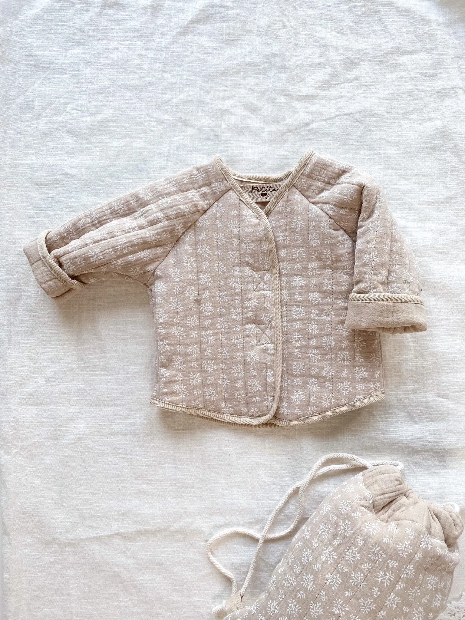 Baby & toddler quilted jacket / muslin branches - beige