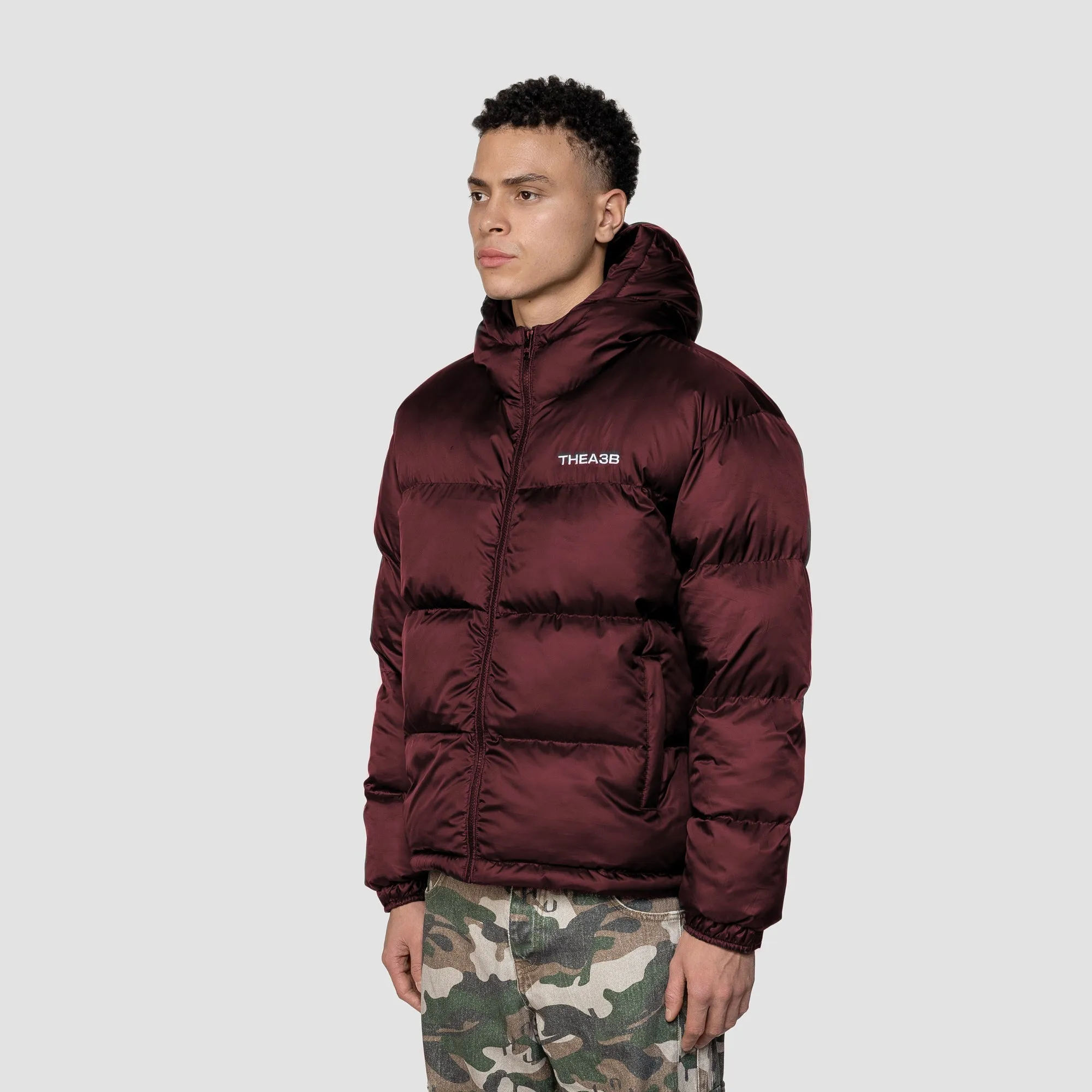 ESSENCE LOGO PUFFER FROSTED - CHERRY