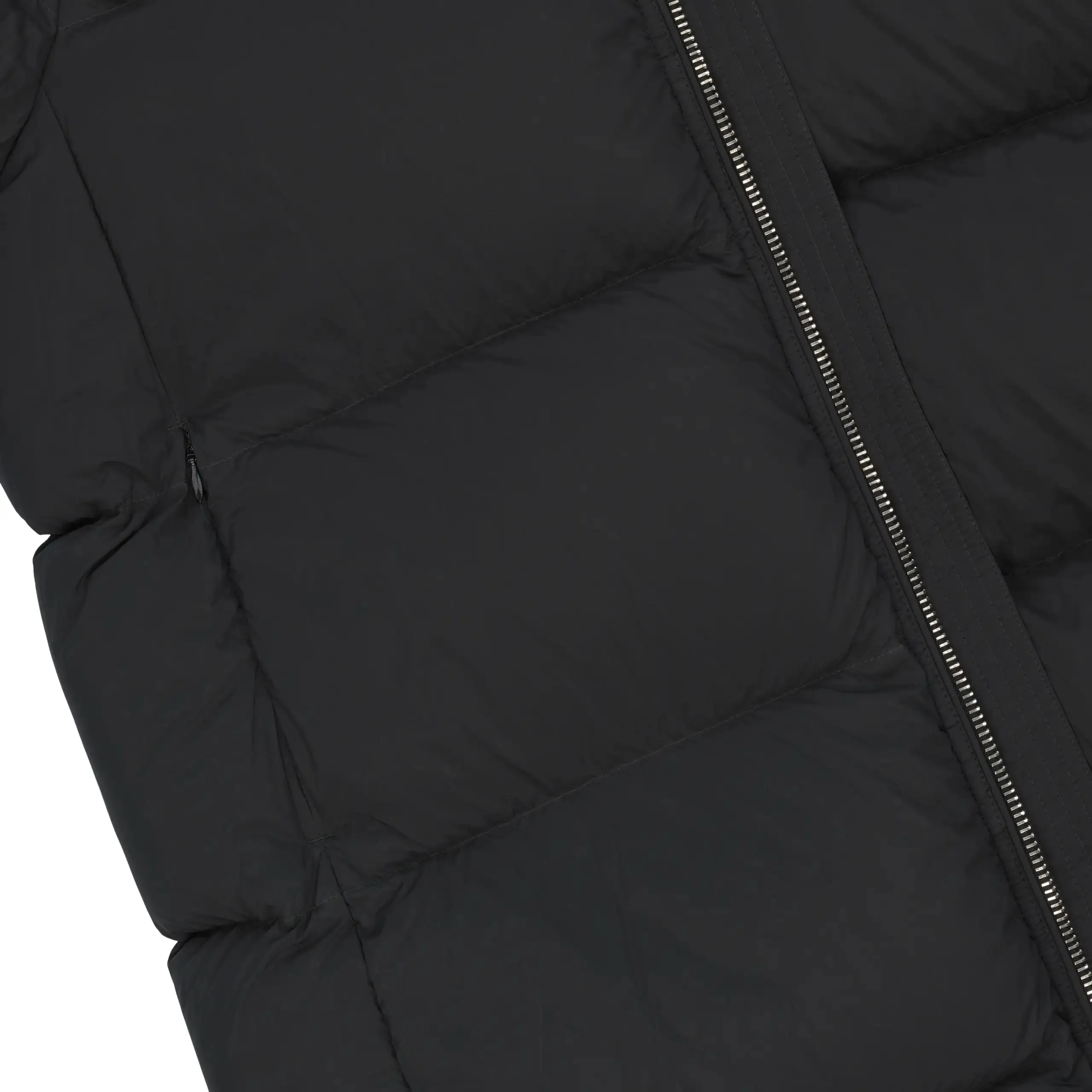 "M Storm 95 Rod" Hooded Parka in Black