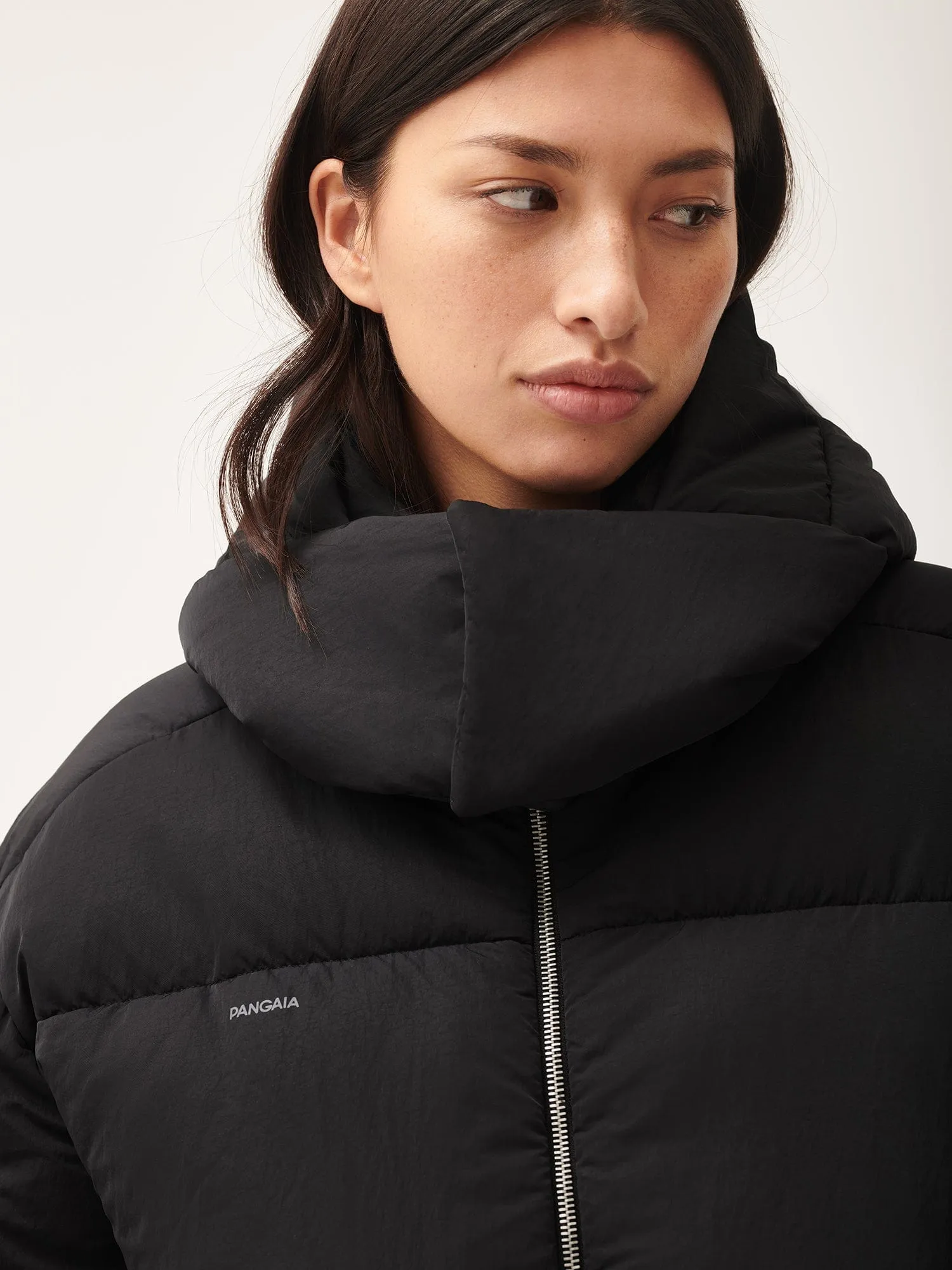 Women’s Flower-Warmth Recycled Nylon Cropped Puffer—black