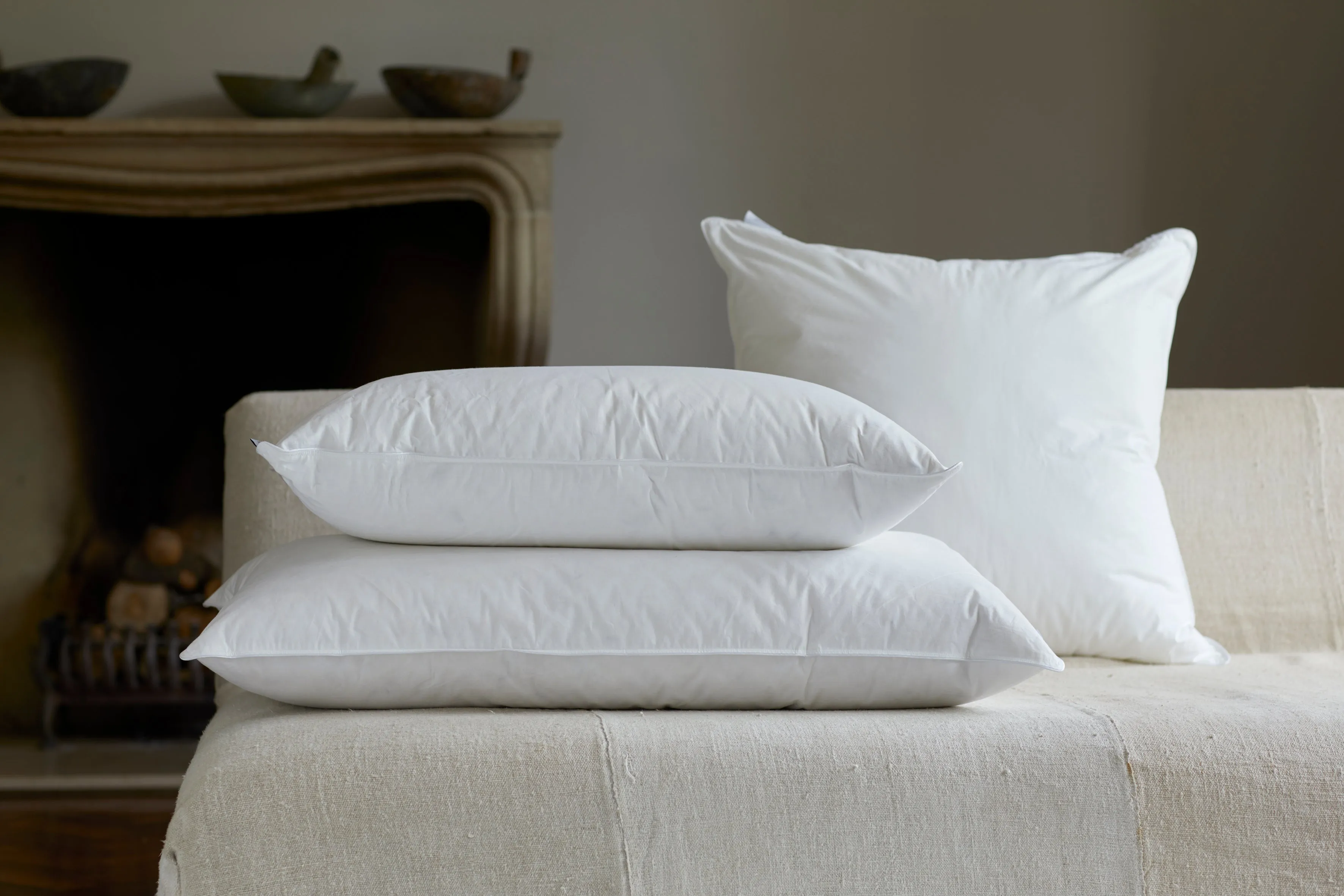 Woods 'Luxury White Duck Down' Pillow